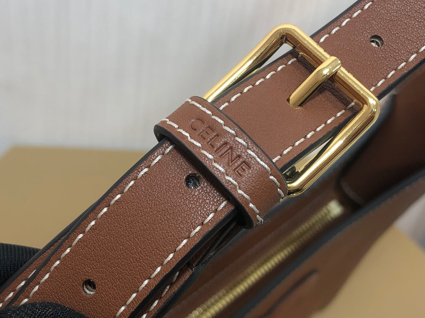 賽C家-22s春夏新品｜CUIR TRIOMPHE 光滑牛皮革肩背包