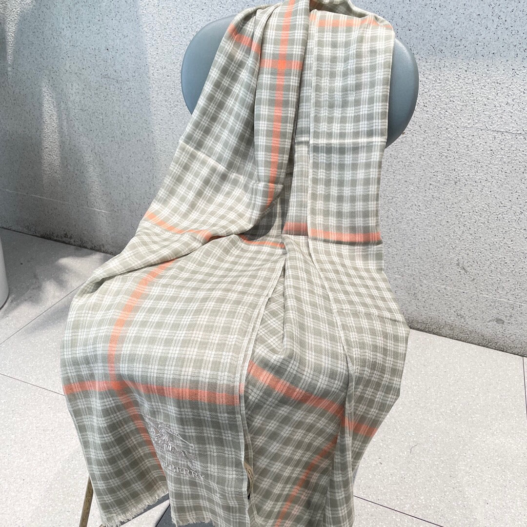 巴B家-經典羊絨格子圍巾 90*200cm