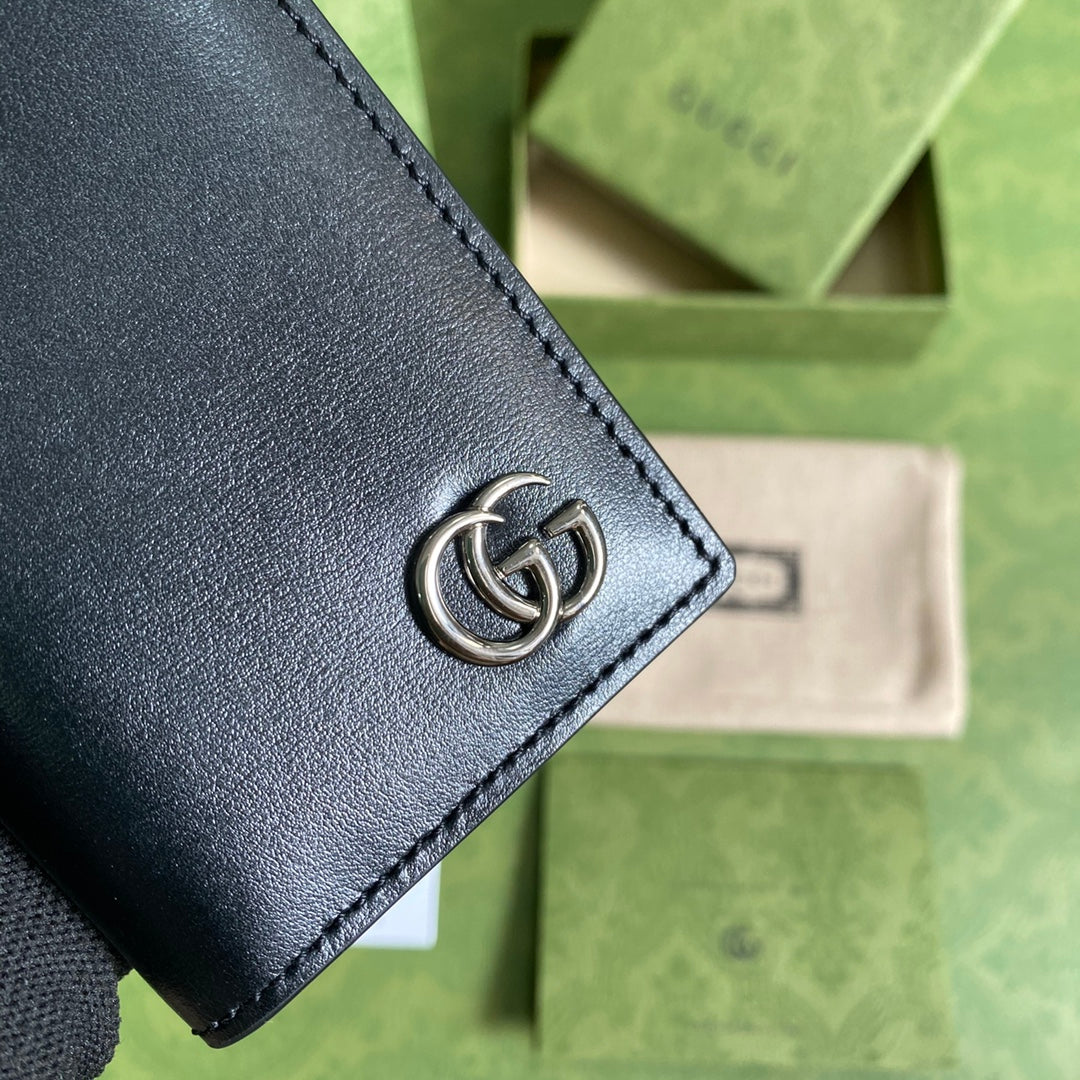 Gucci 牛皮卡包
