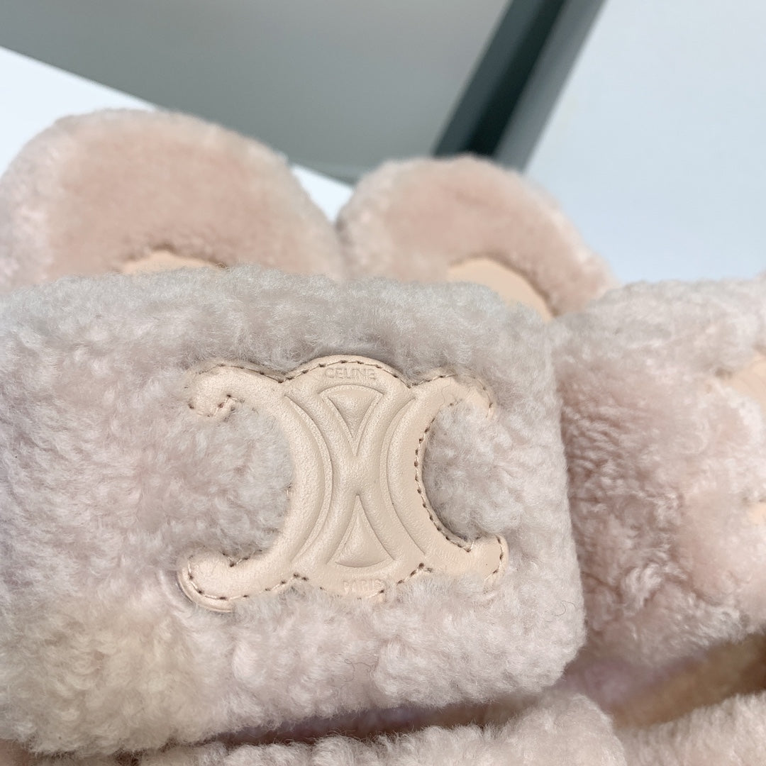 賽C家-羊皮LOGO羊毛拖鞋（尺碼35-39，40.41訂製）