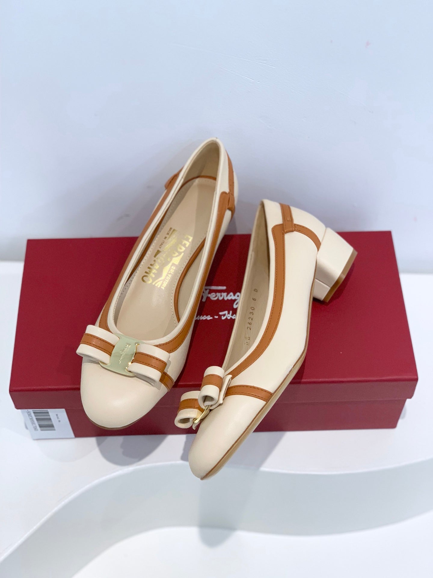 Salvatore Ferragamo鞋-菲拉格慕 VARA蝴蝶結 拼接低粗跟鞋