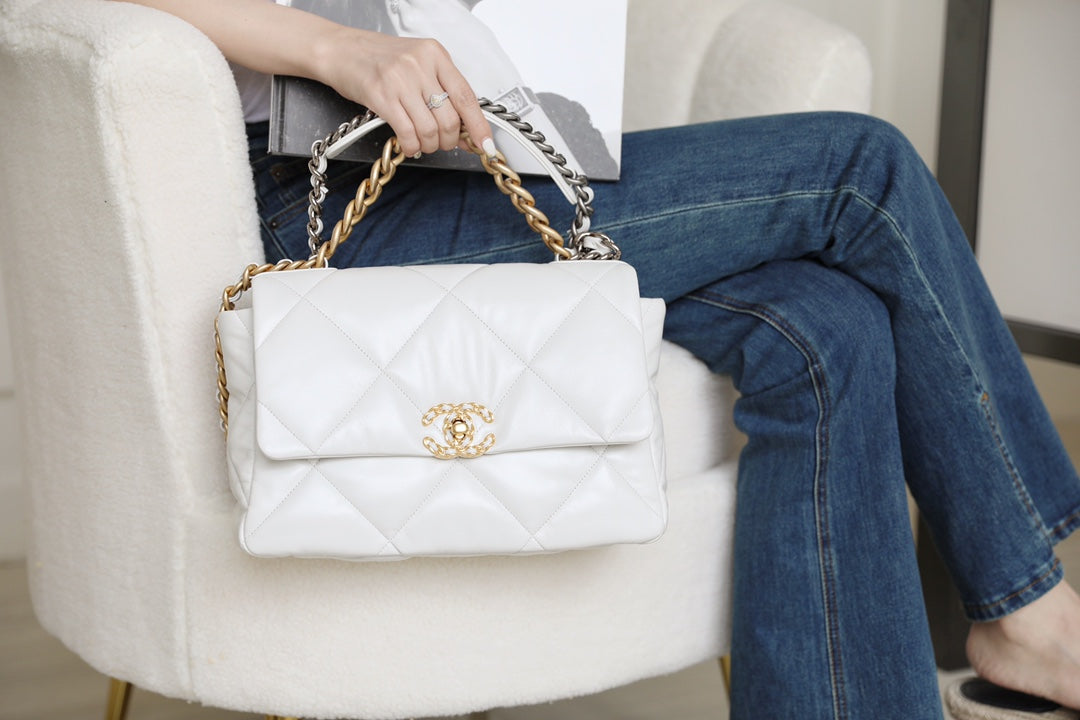 Chanel 19Bag-中號白色