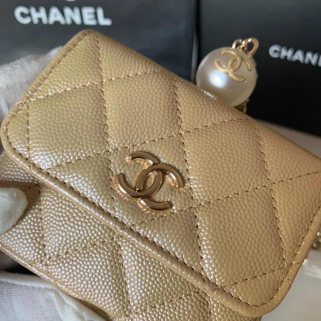 CHANEL 珍珠鏈條零錢包！