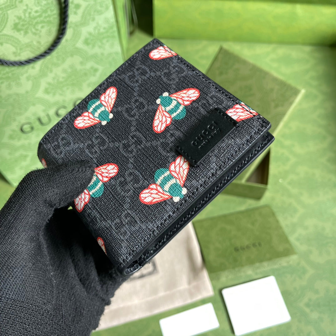 Gucci 最新款蜜蜂短夾