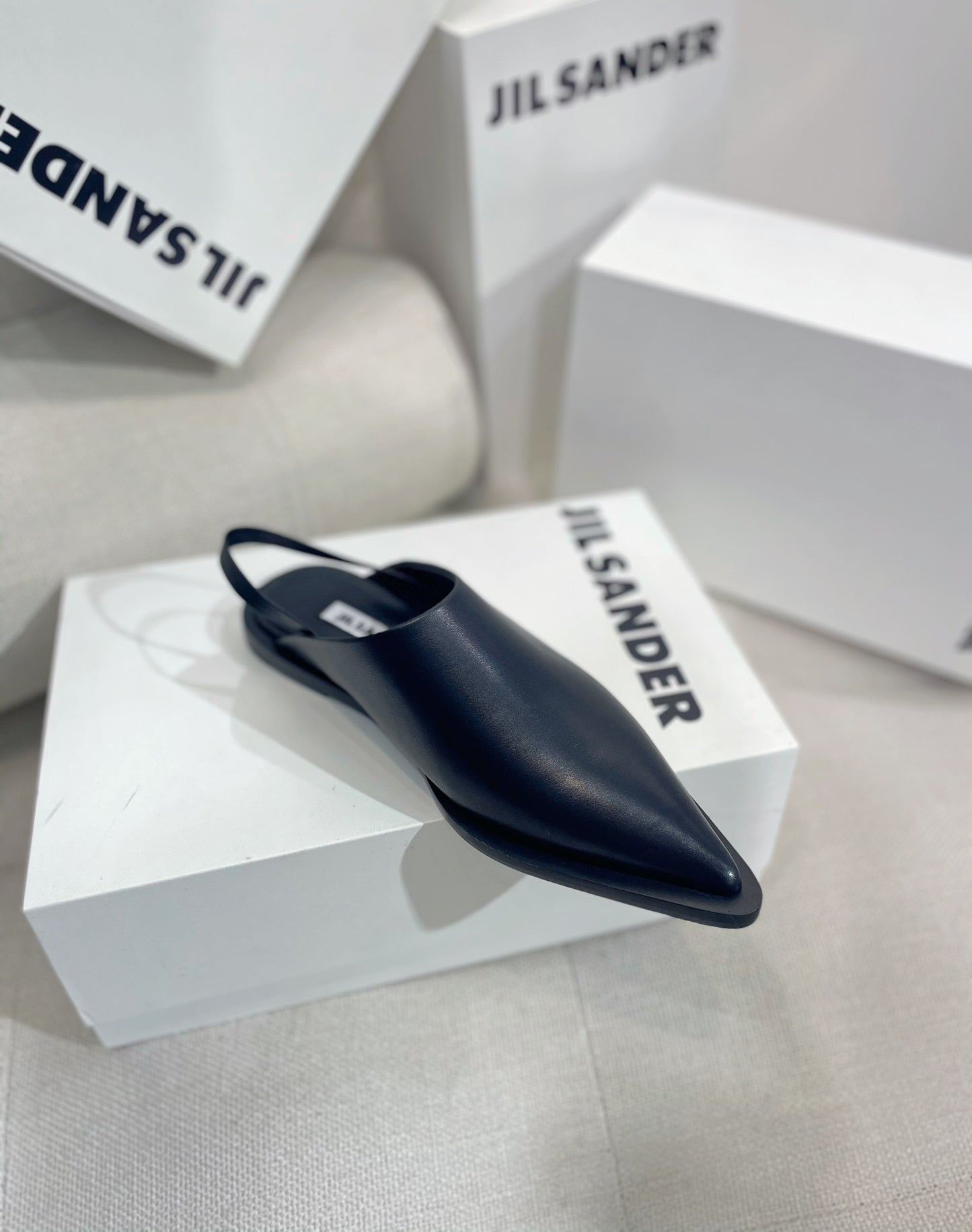 Jil sander-2022春夏 走秀新款 牛皮尖頭平底拖鞋