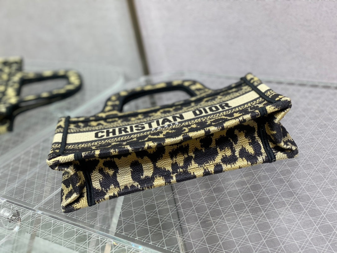 Dior Book Tote-Mini 23cm-豹紋刺繡