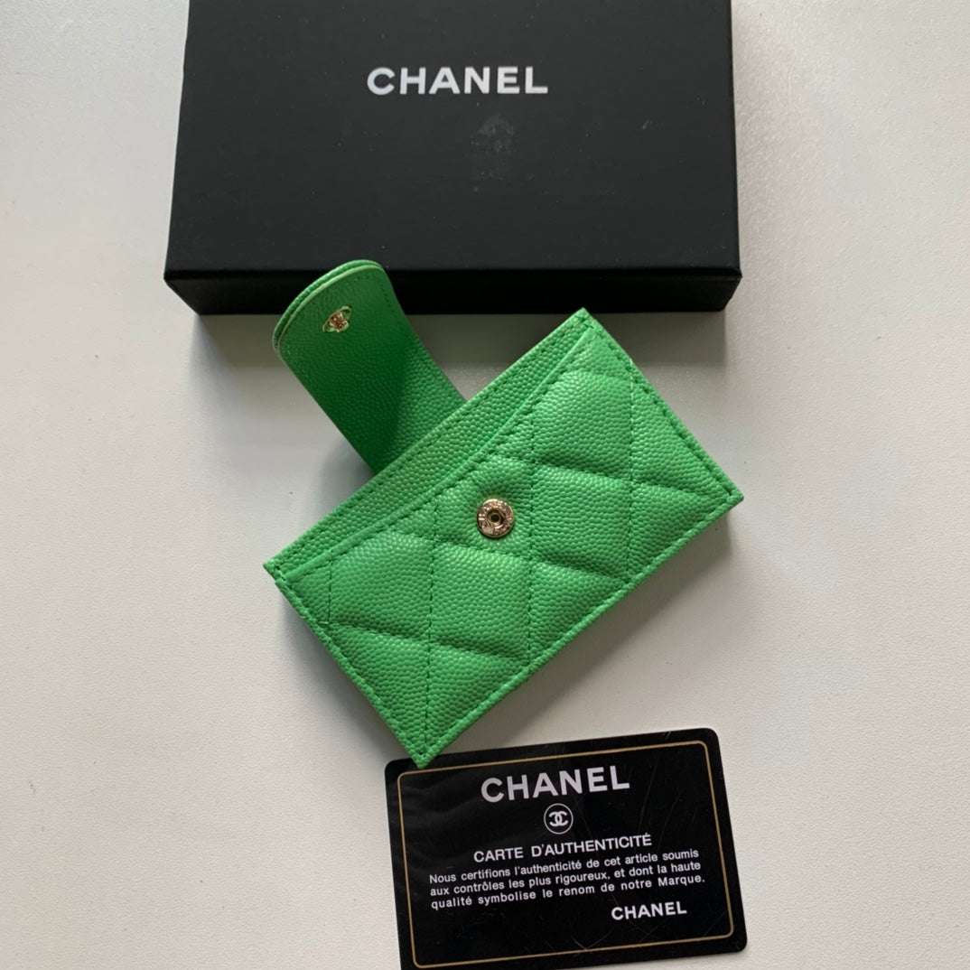 Chanel 多隔層風琴卡包