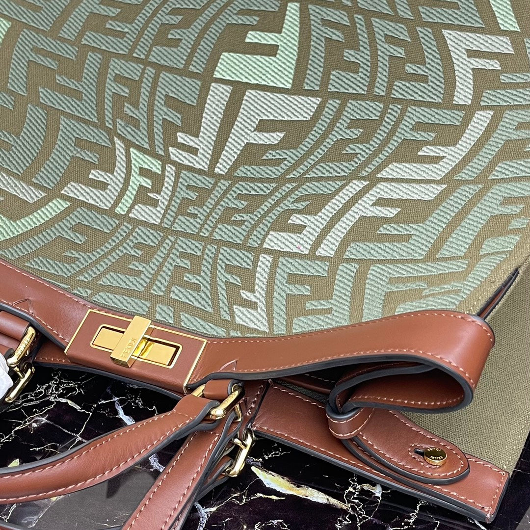 芬F家-PEEKABOO-TOTE-綠色皮革手提
