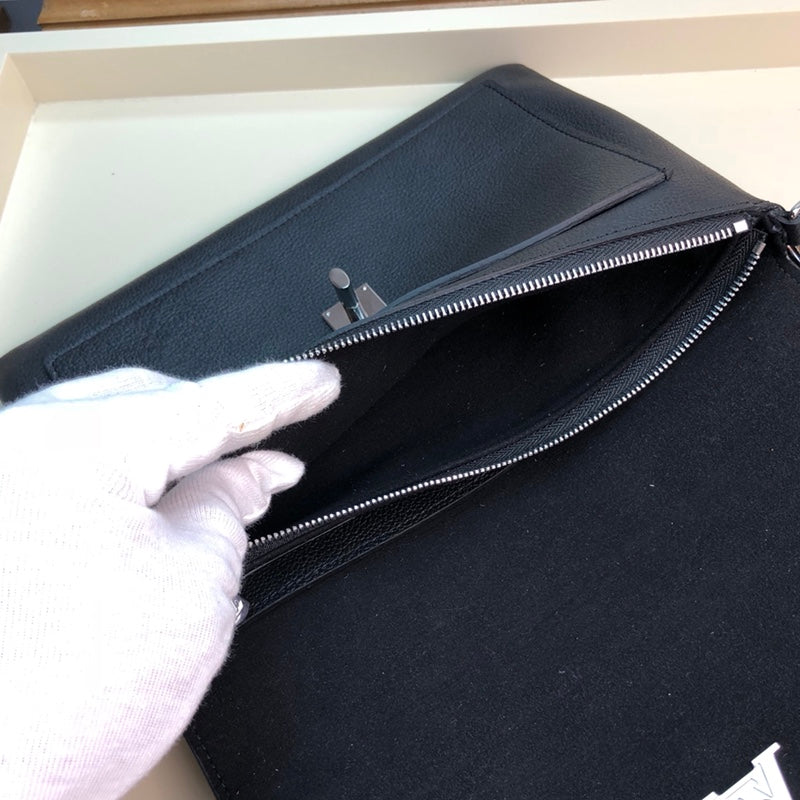 M63926 路L家-Pochette Mylockme收納袋 黑色