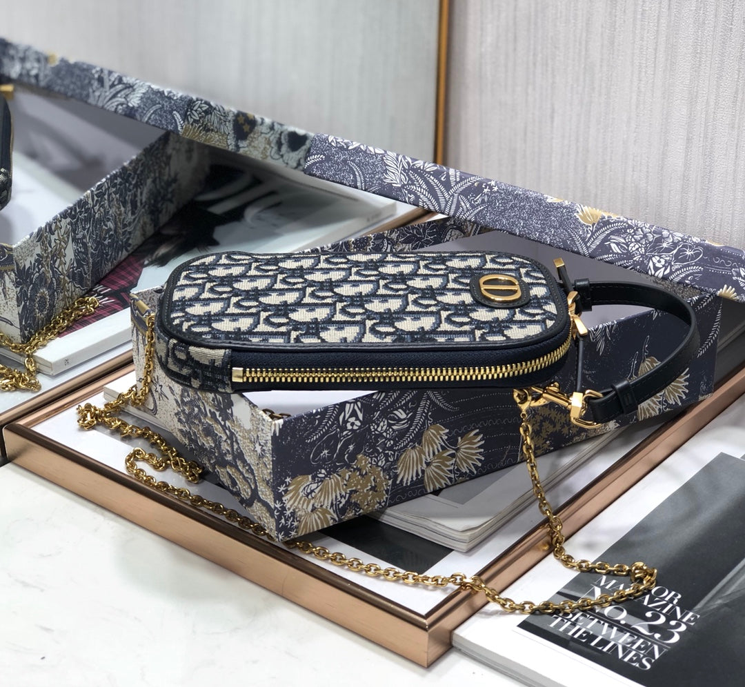 Dior 30 Montaigne 手機包