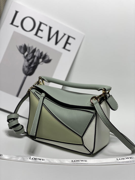 羅L威-Puzzle bag mini 小牛皮