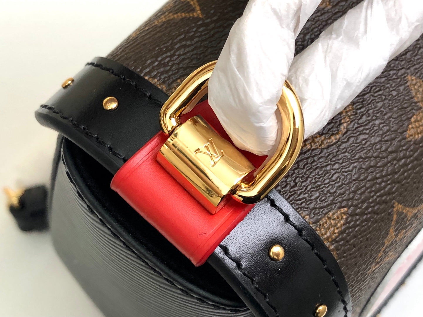 M43629 路L家-TWIST DENIM 鏈條包 黑色