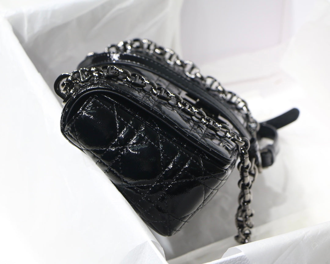 Dior Caro 褶皺漆皮系列 小號20cm-黑色