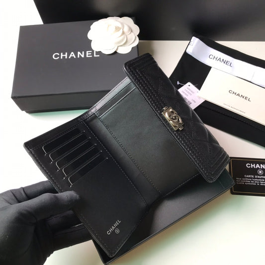 Chanel Leboy 三折中夾-黑色荔枝皮復古銀扣