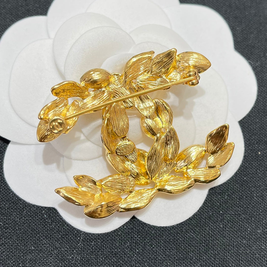 Chanel 胸針