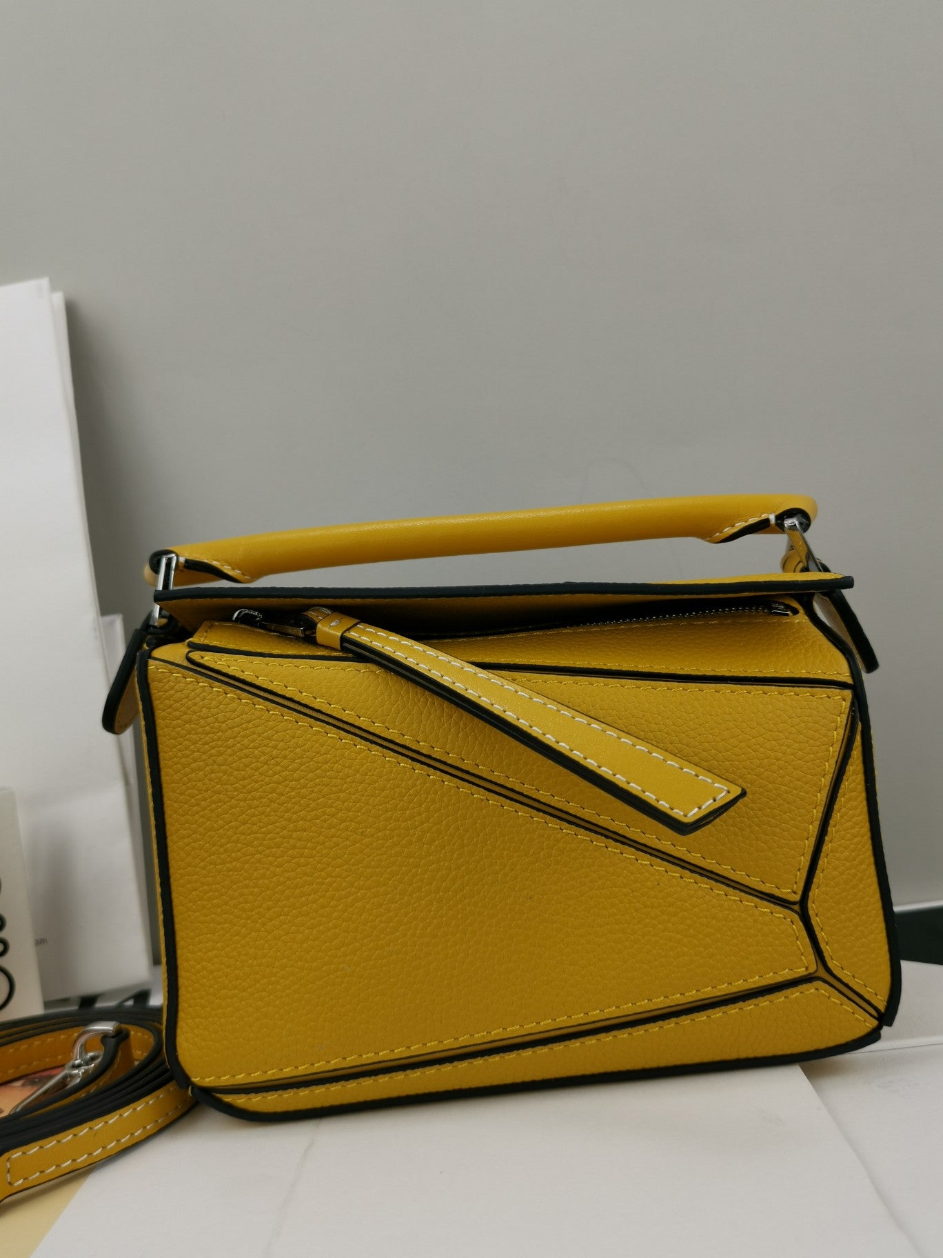 羅L威-Puzzle bag mini 小牛皮