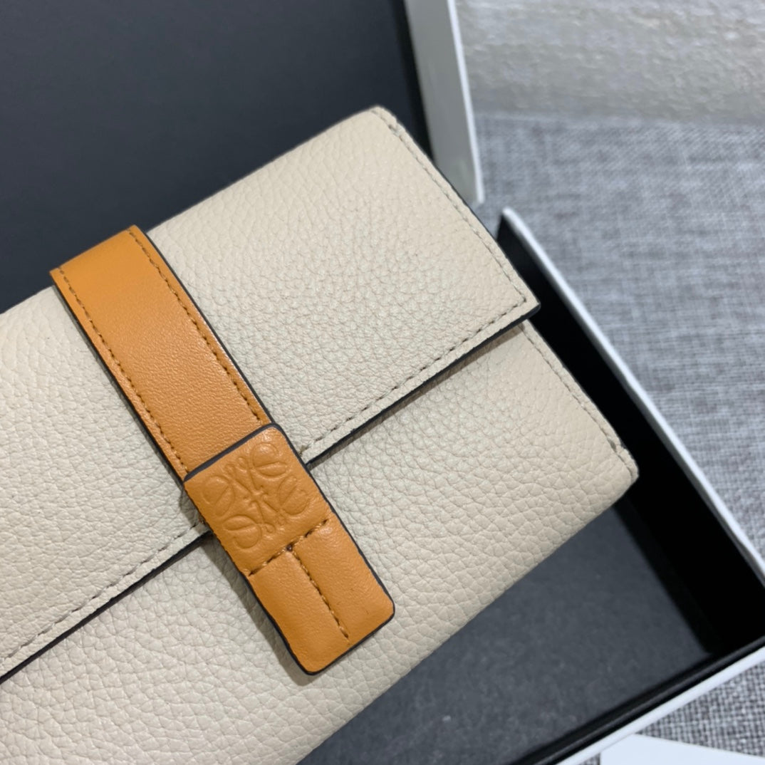 Loewe 三折短夾