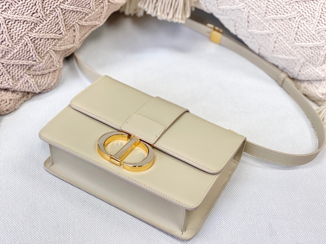 Dior 蒙田 30 Montaigne系列-24cm-牛皮平紋-熔岩棕珐瑯扣
