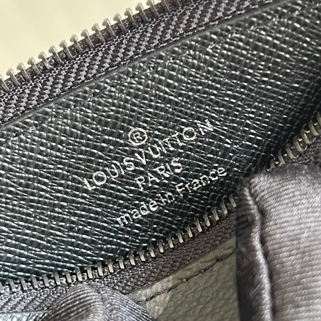 LV M64038 COIN 卡包 男女同款
