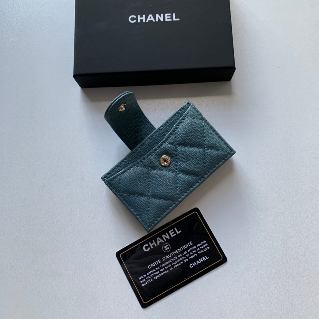 Chanel 多隔層風琴卡包