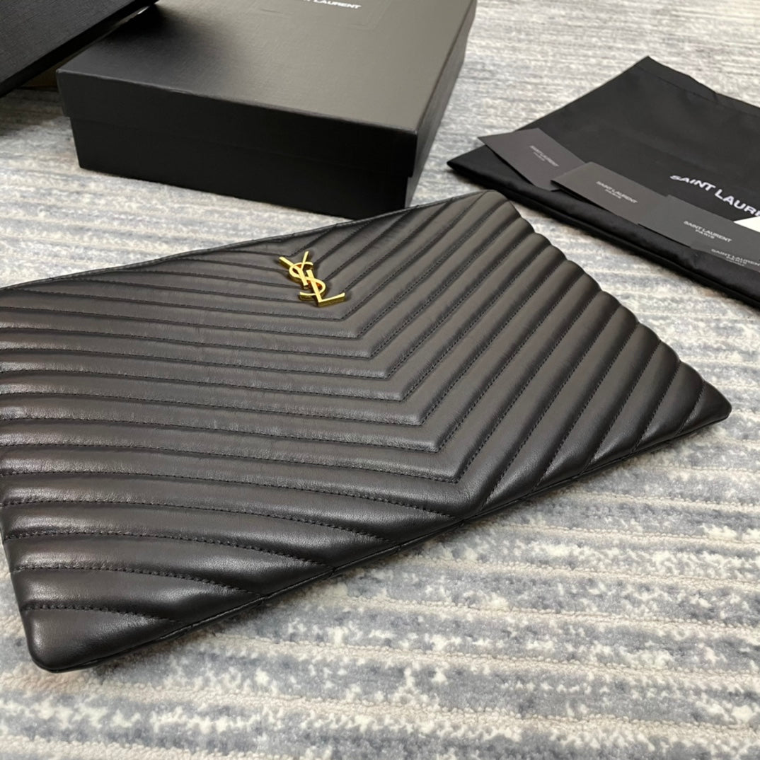 YSL MONOGRAM 大號手拿包-黑色小牛皮金扣-36cm