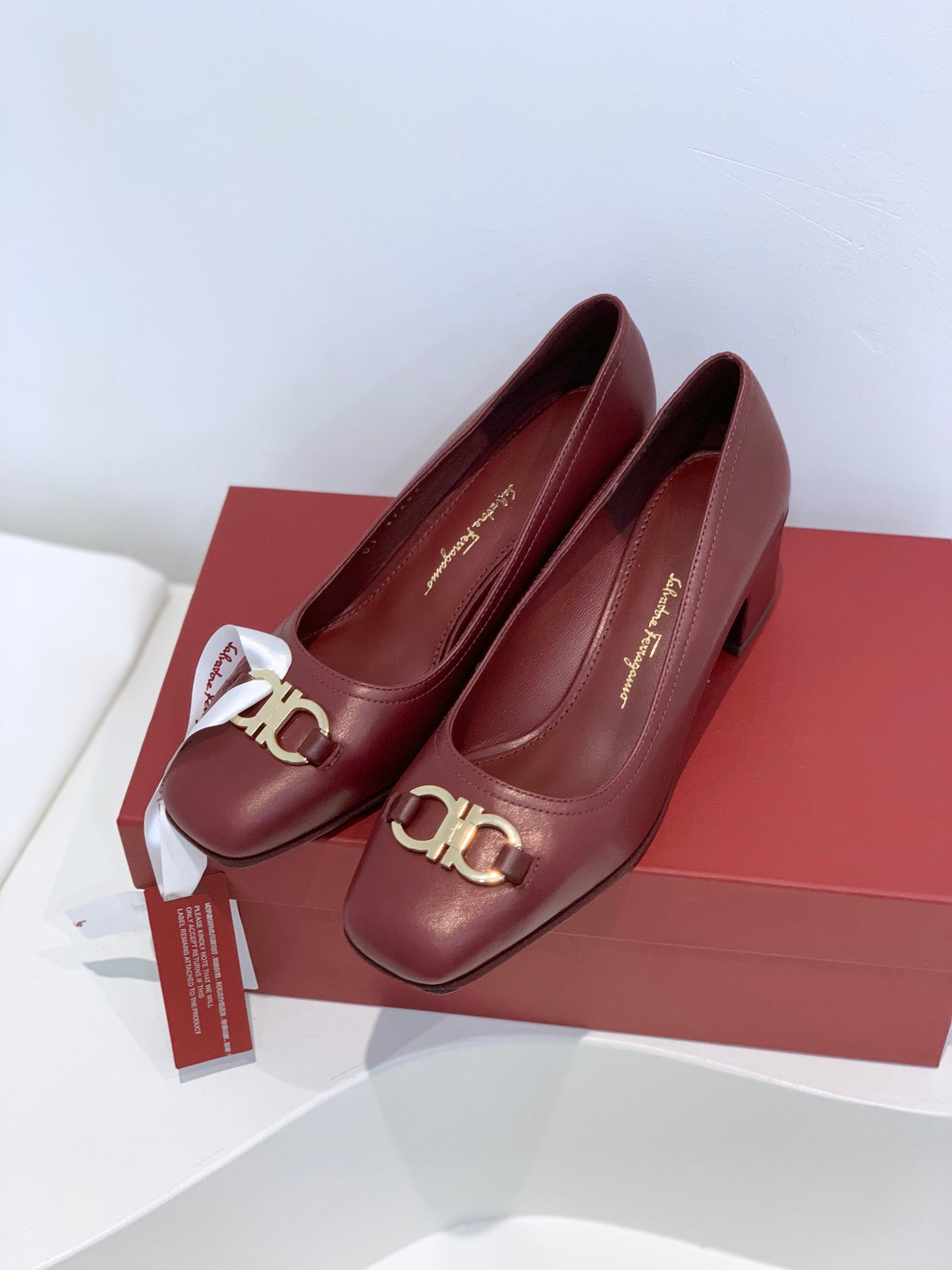 Salvatore Ferragamo鞋-菲拉格慕 馬蹄扣 小方頭 低跟鞋