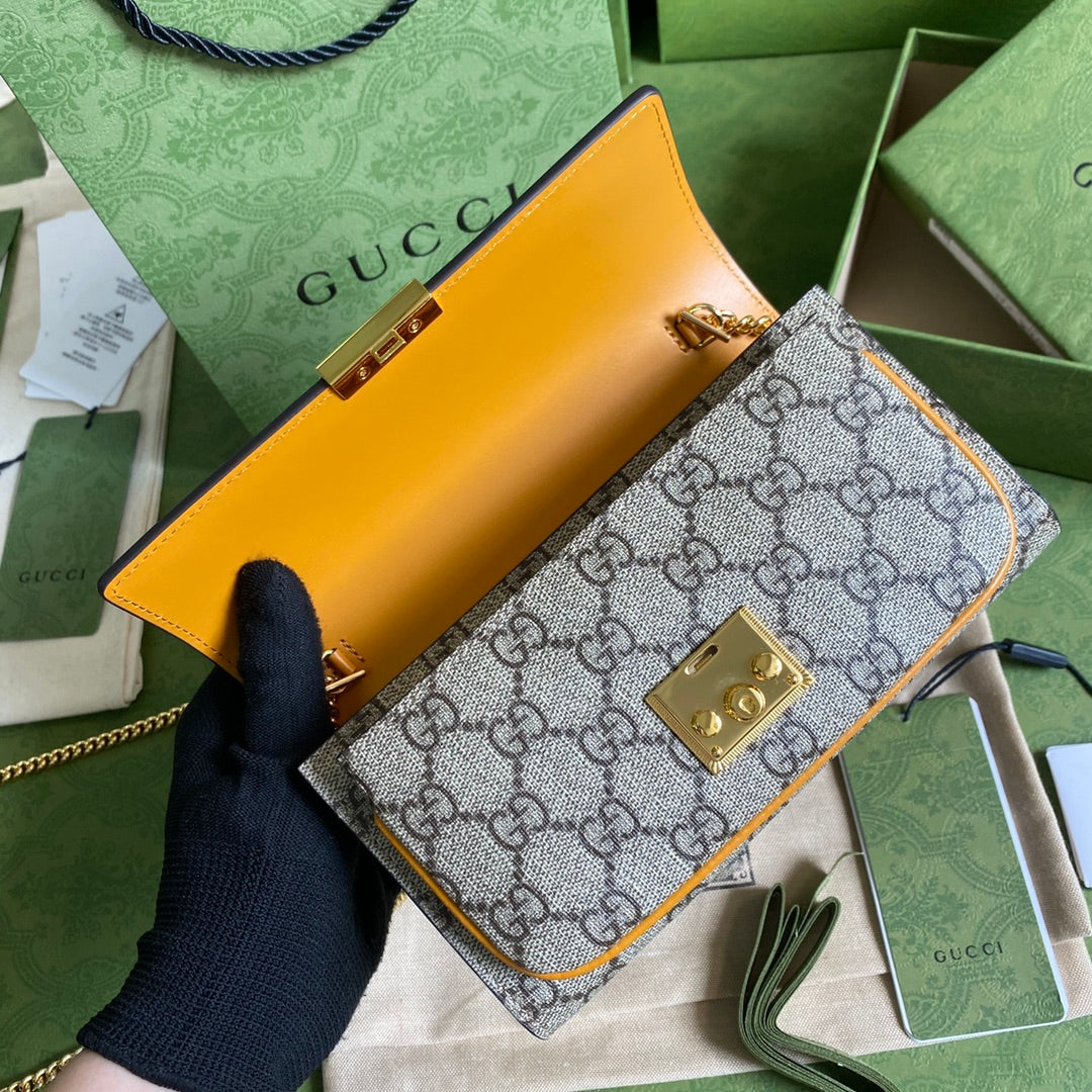 Gucci 鎖扣鏈條包 長夾