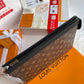 LV M61694 手拿包