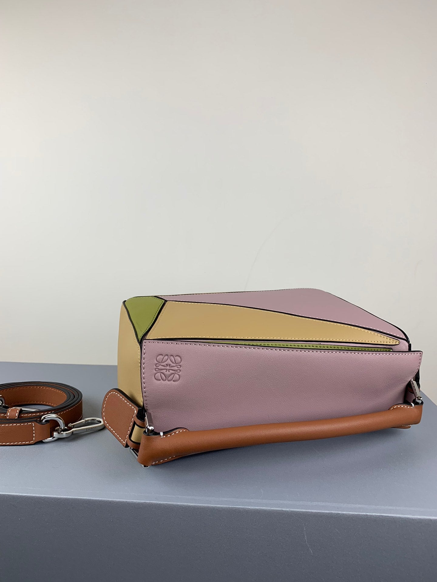 羅L威-Puzzle bag 小牛皮 小號