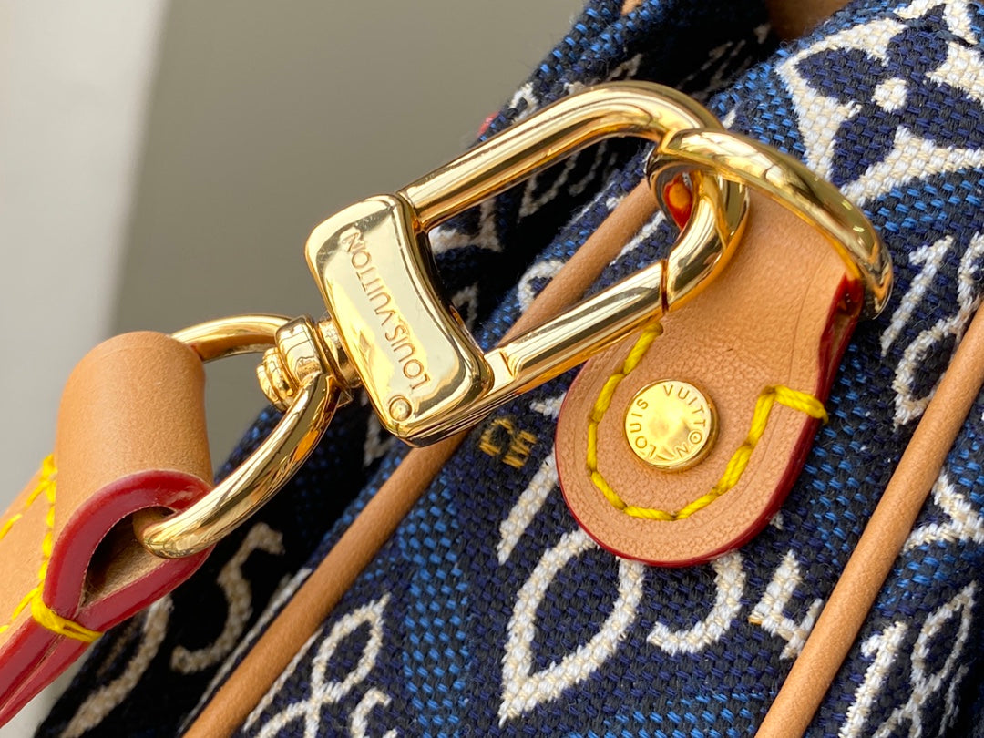 LV M57395 Pochette Métis 手袋
