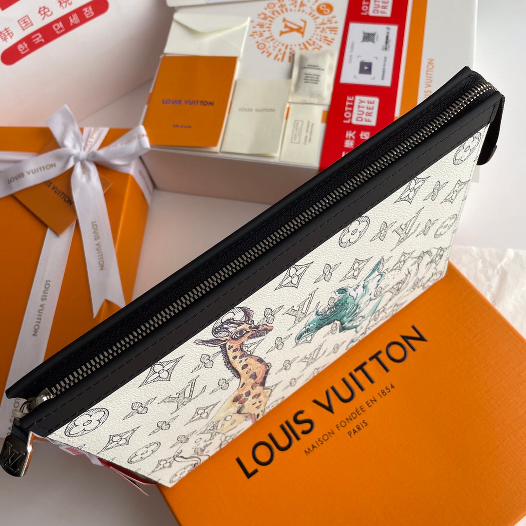 LV M66929 手拿包