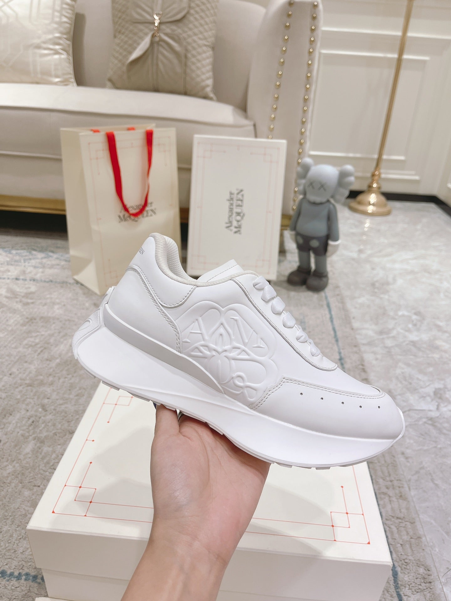 麥M昆-2022最新 厚底字母小白鞋 男女同款