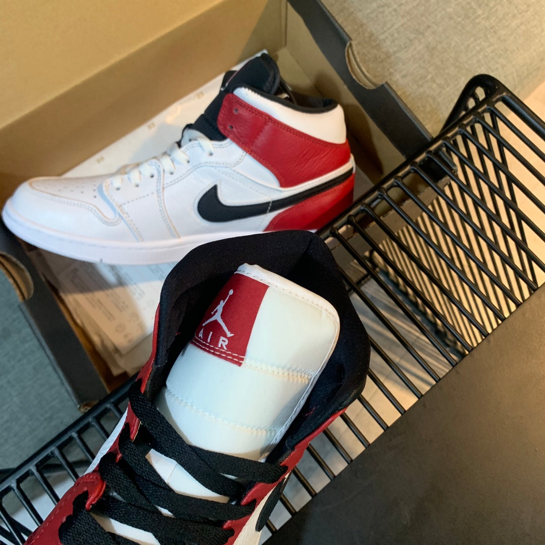 N1K- AJ 1 mid 中筒板鞋 休閒鞋 白紅色