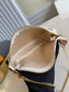 LV M58010白格 MINI POCHETTE ACCESSORIES 小手袋