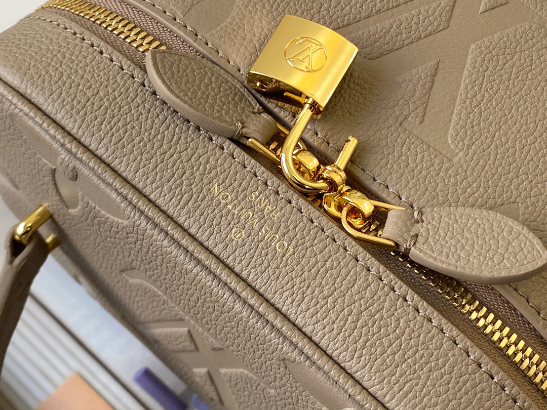 LV M45608 Vanity 小號手袋