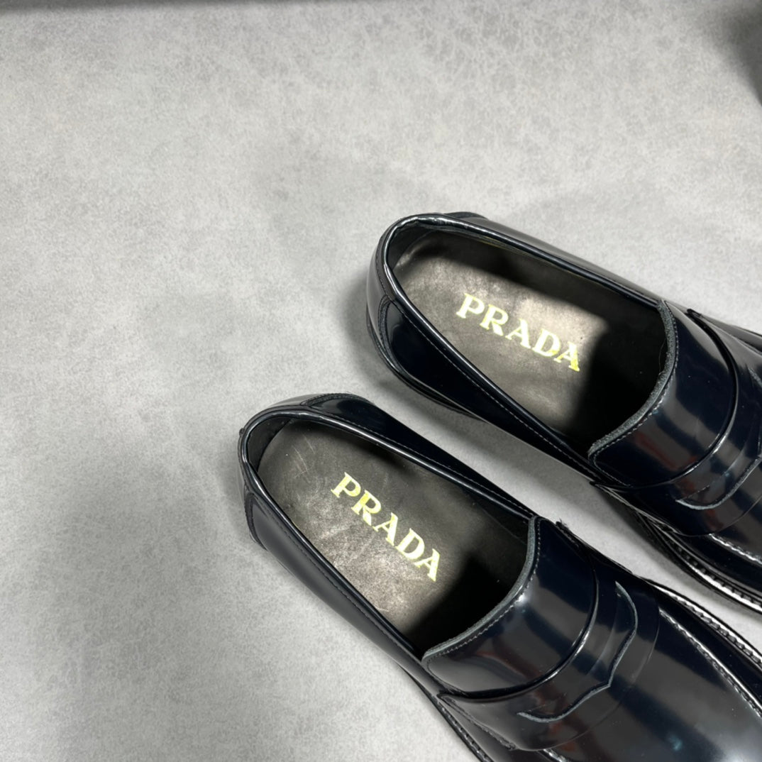 Pra-皮鞋 黑色