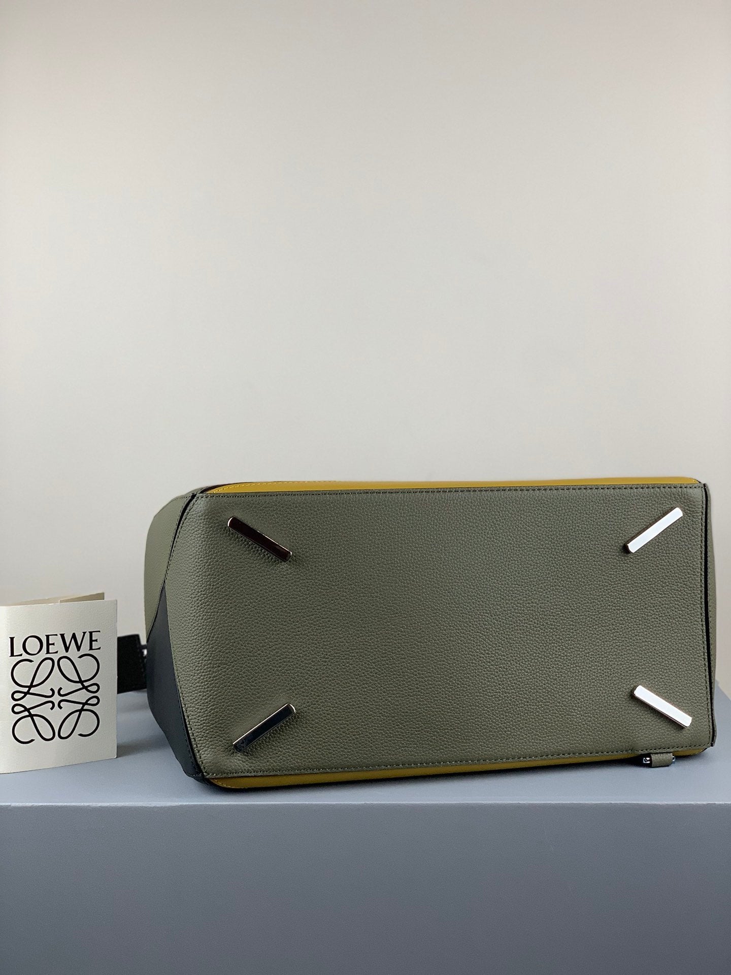 羅L威-Puzzle bag 小牛皮 大號