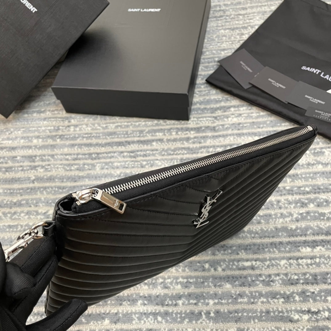 YSL 經典MONOGRAM中號絎縫皮革手包-黑色小牛皮銀扣