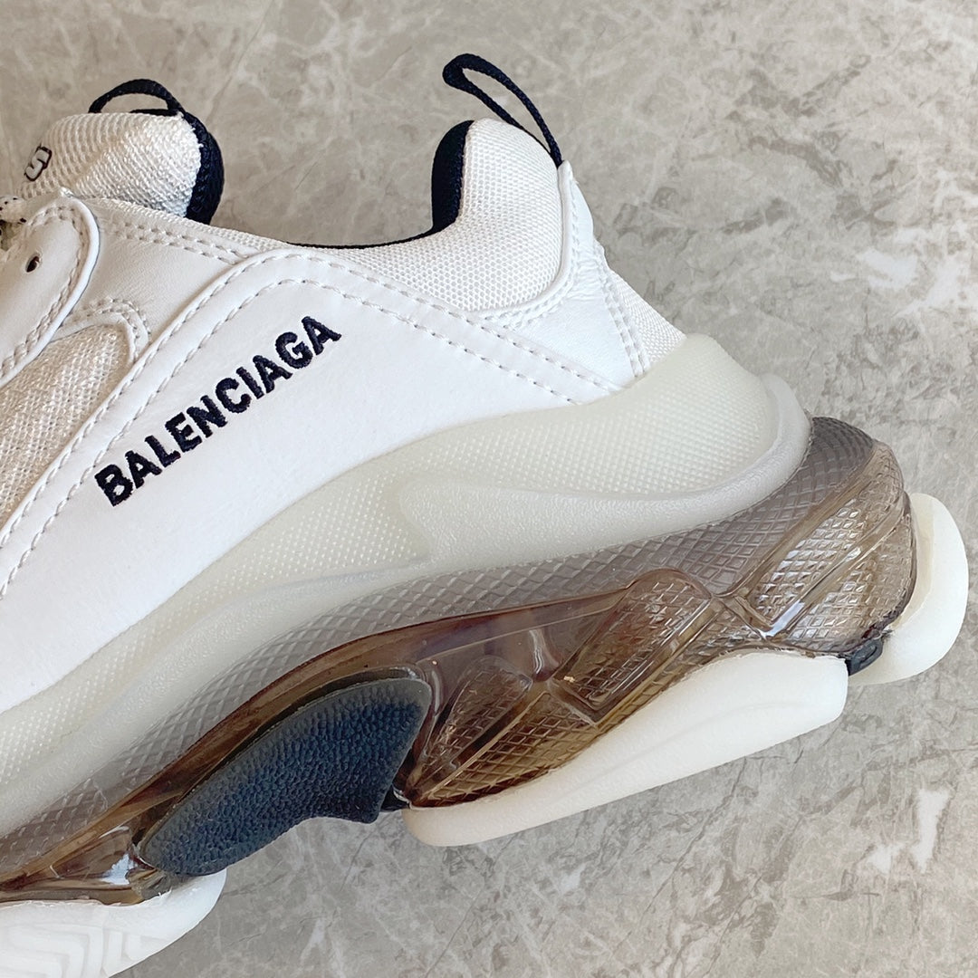 Balenciaga 巴黎世家- Triple S 氣墊老爹鞋
