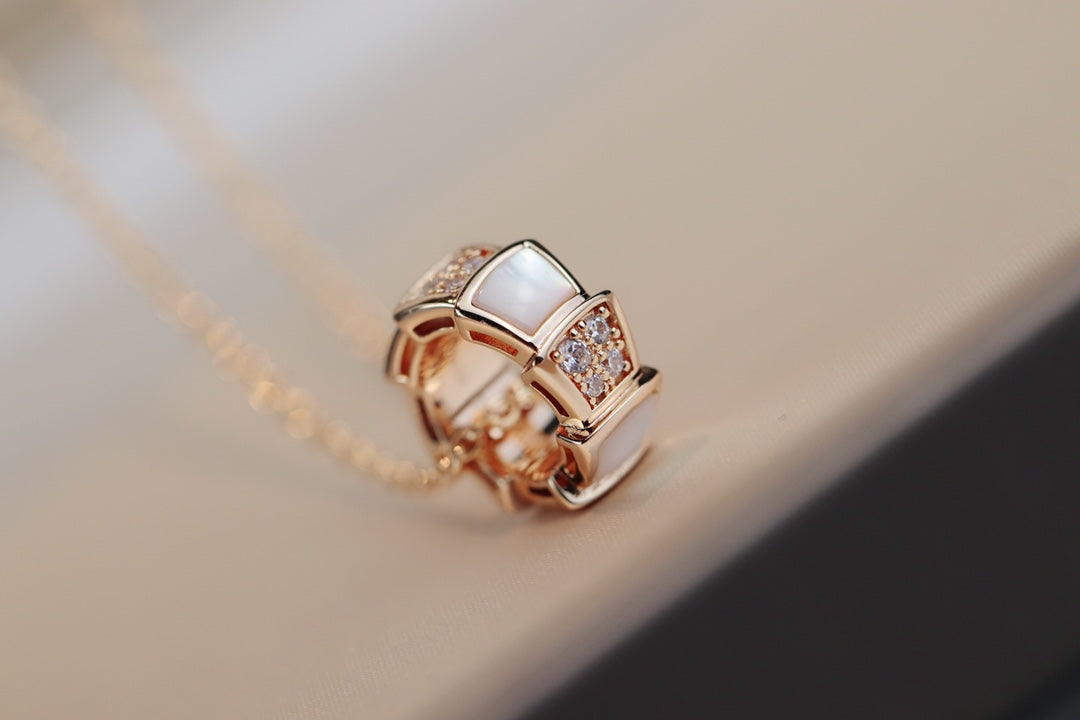 寶B格-項鍊