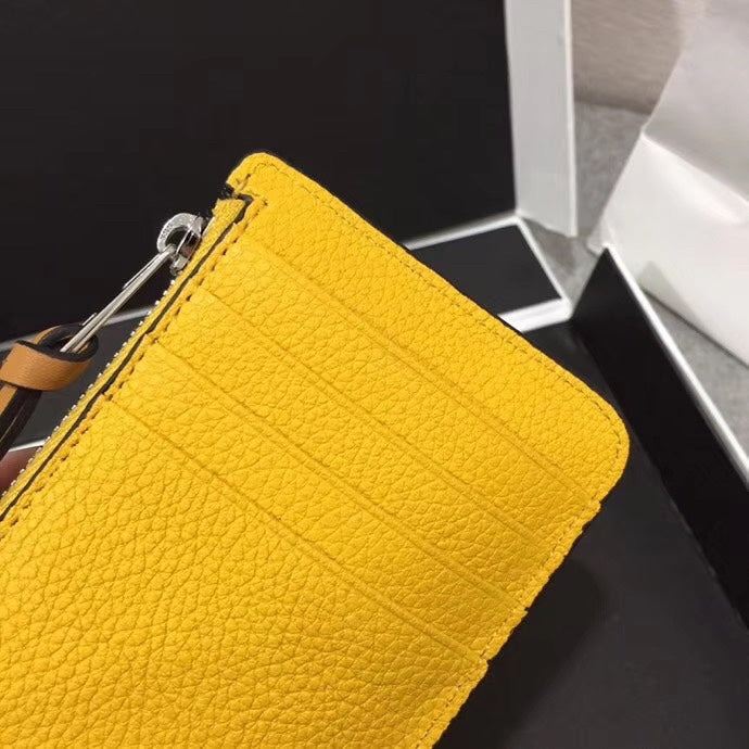 Loewe 拉鍊小卡包
