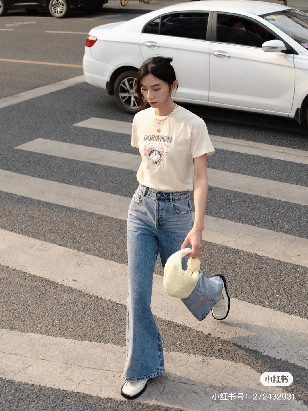 B編織-Mini Jodie 迷你牛角包 上身圖