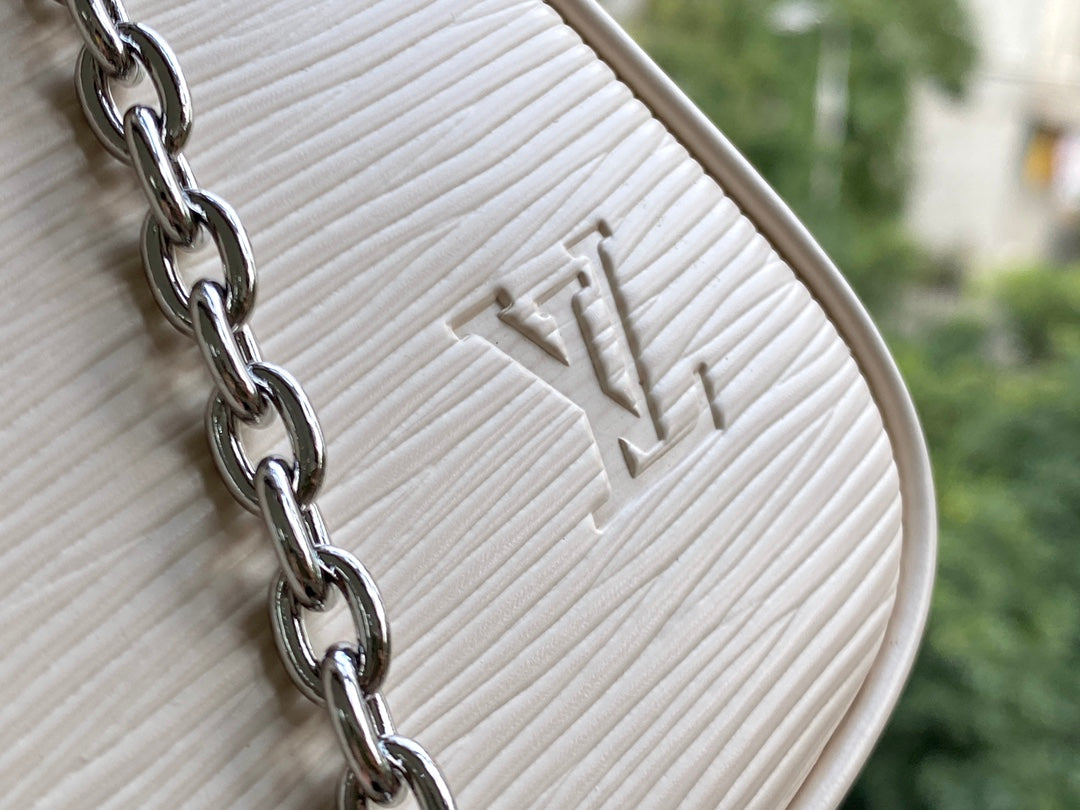 LV M80479 米色 Easy Pouch On Strap 手袋