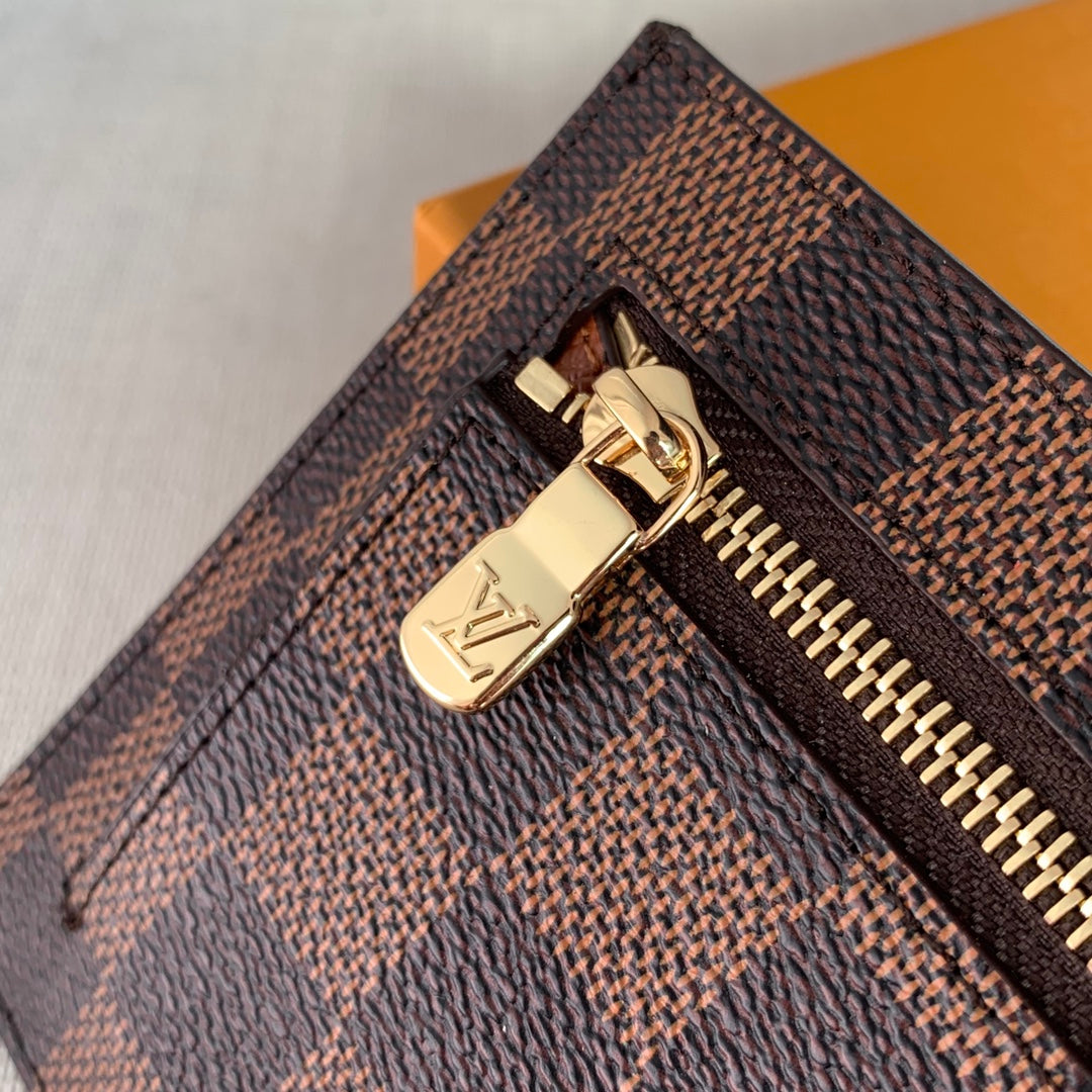 LV M60378 卡包