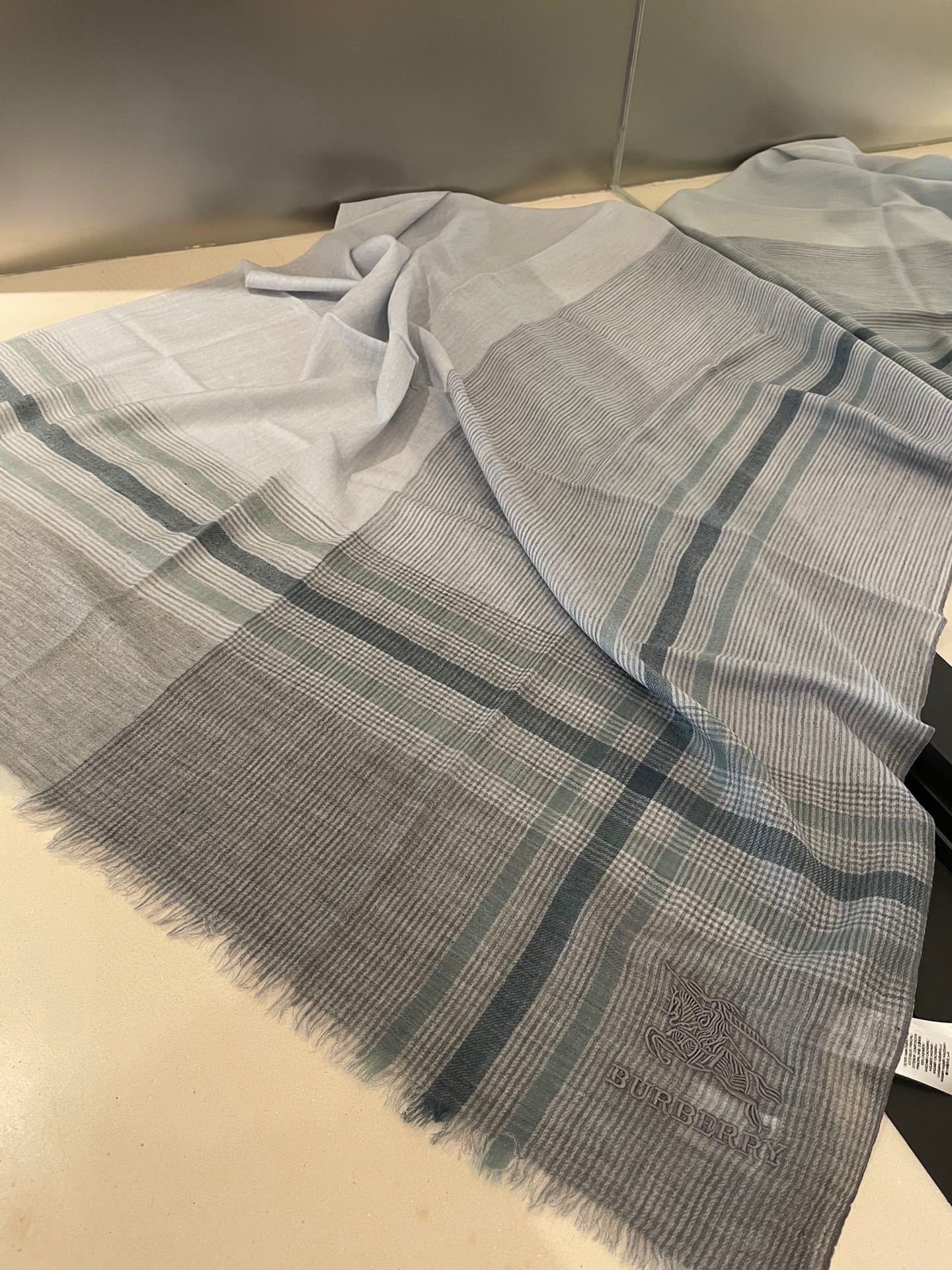 巴B家-波紋羊絨圍巾 105*180cm