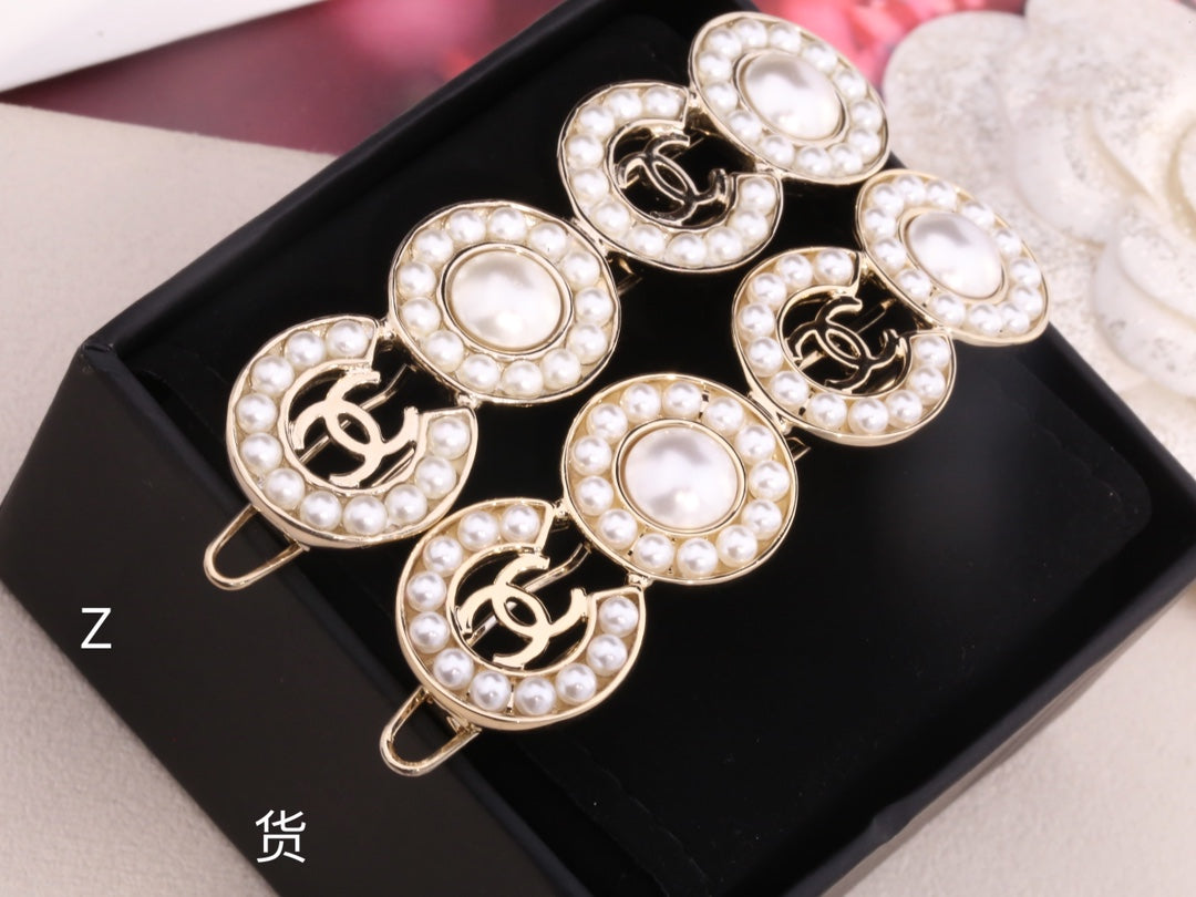 Chanel 髮夾