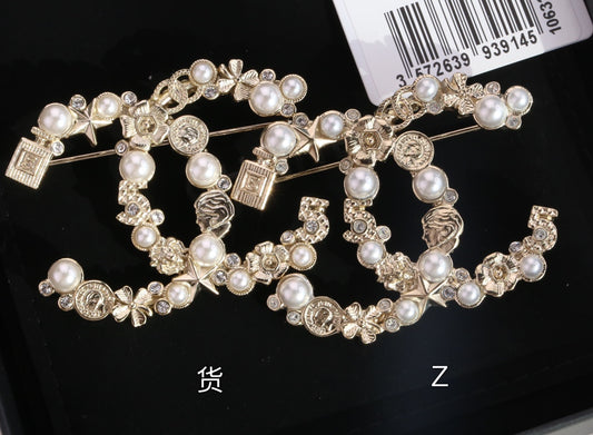 Chanel 胸針