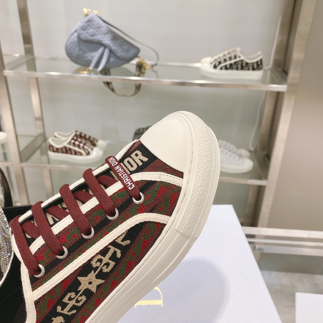 迪D家-刺繡帆布鞋