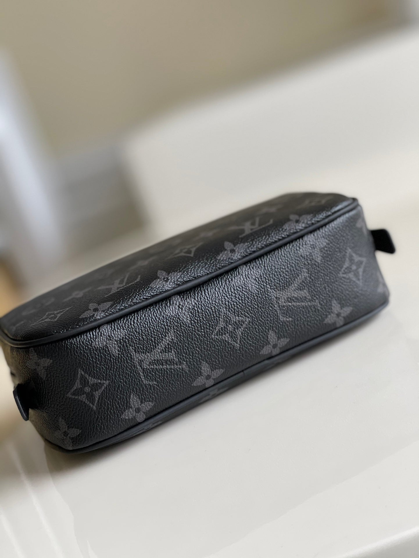 LV M47522 經典盥洗袋