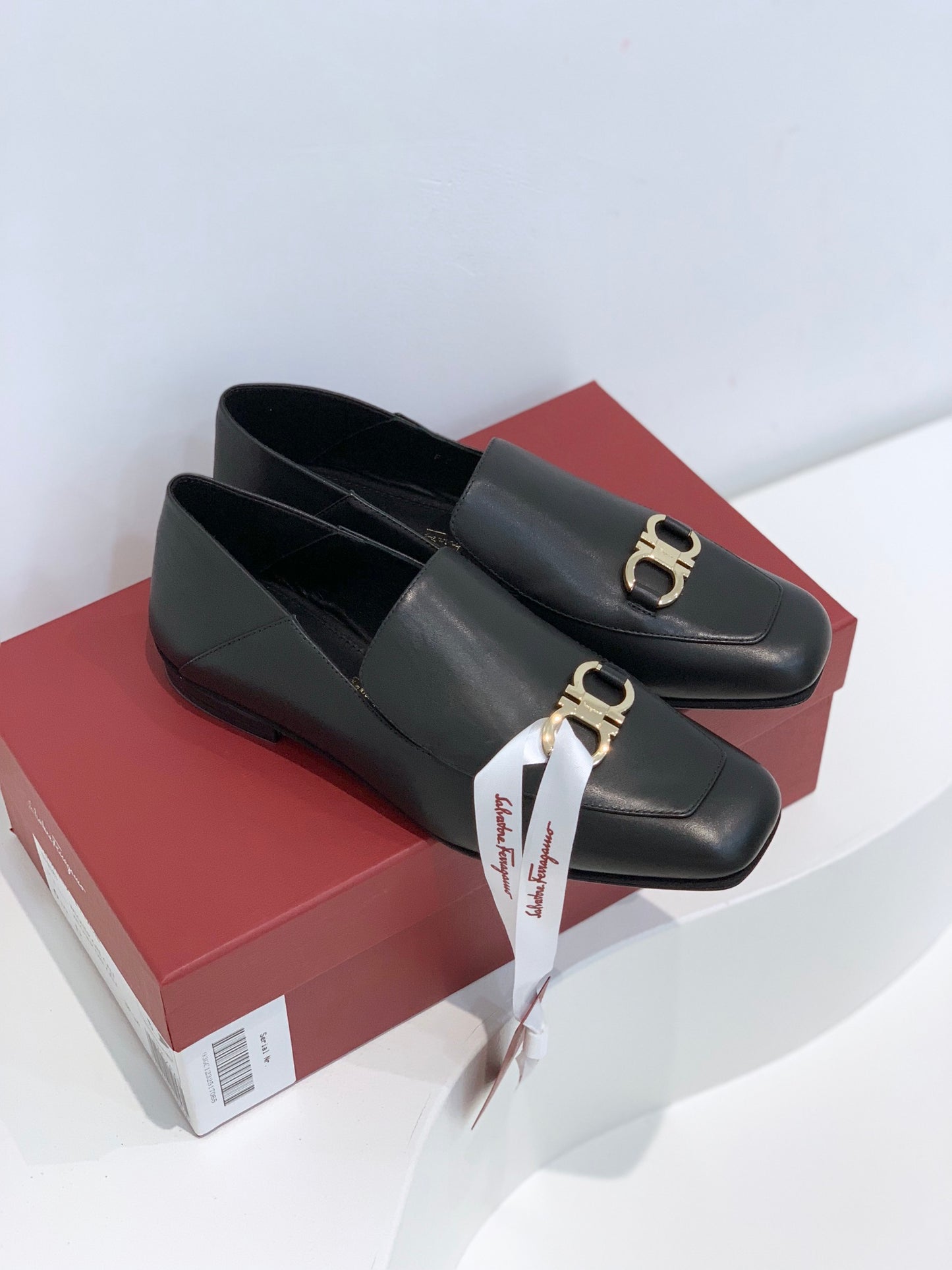 Salvatore Ferragamo鞋-菲拉格慕 經典Gancini扣 小方頭 樂福鞋 黑